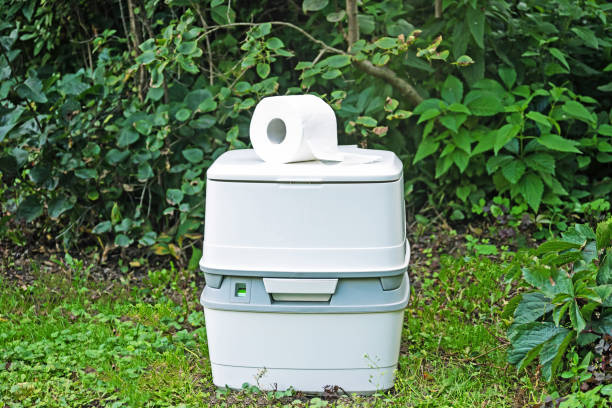 Best Portable restroom trailer rental  in Edgemont Park, MI